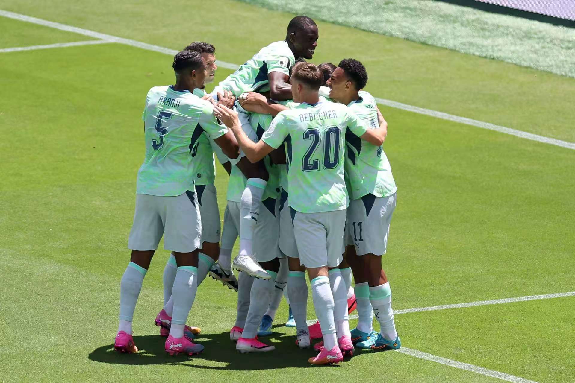 曼联仍决心清洗拉什福德，更衣室没留其位置！世界杯决定是否降价